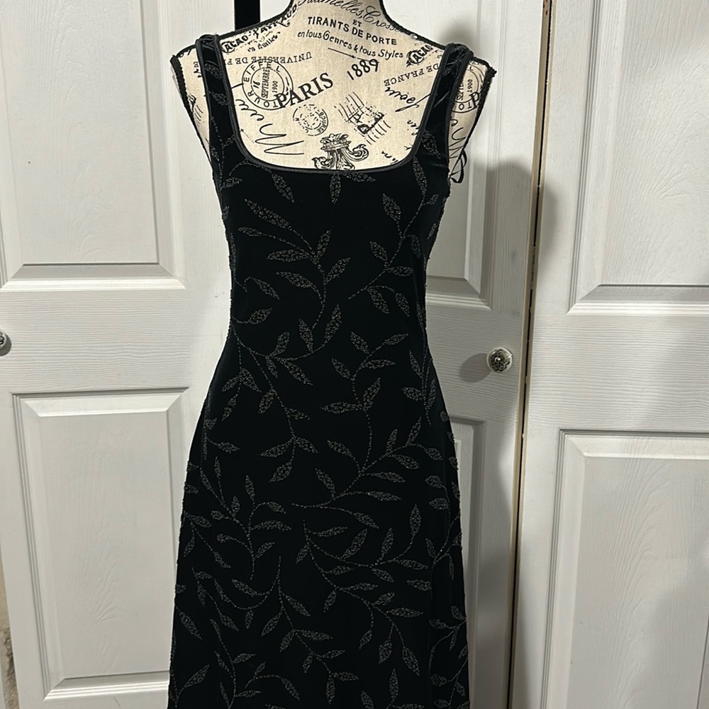Women's Long Black Embelished Alexia Admor Formal Dress - Picture 2 of 13
